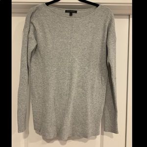 Banana Republic Gray Ribbed V-Neck Sweater